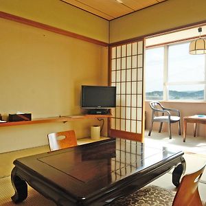 Japanese-Style Room